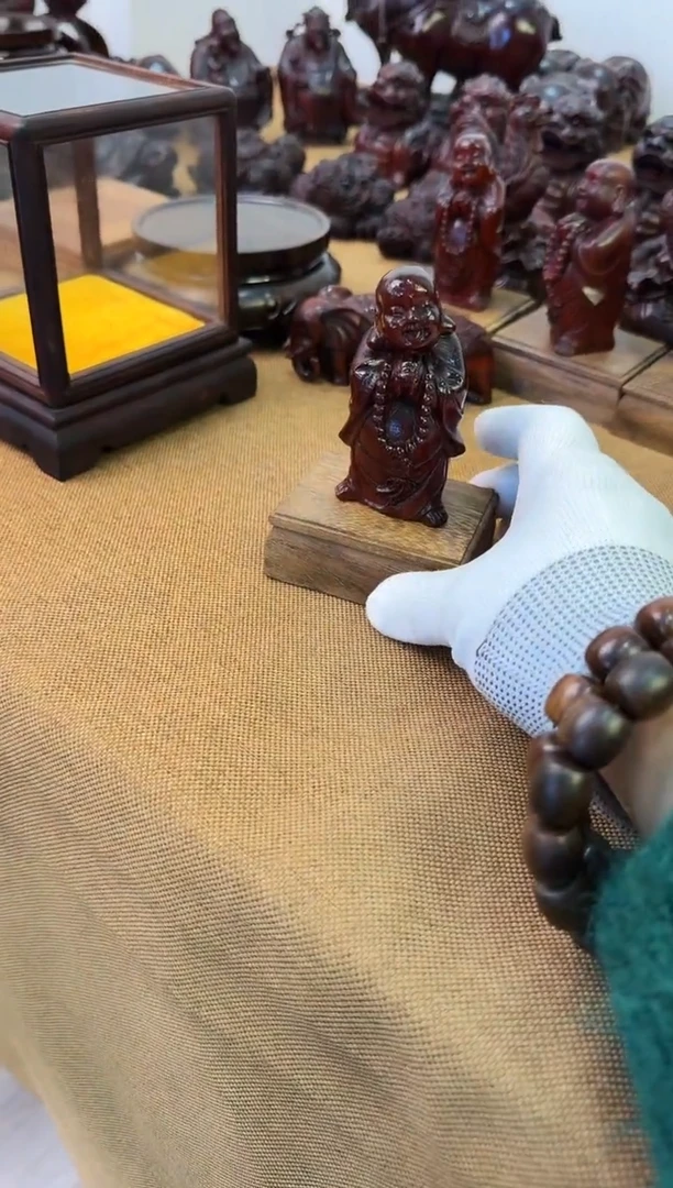 木质站弥勒赠底座