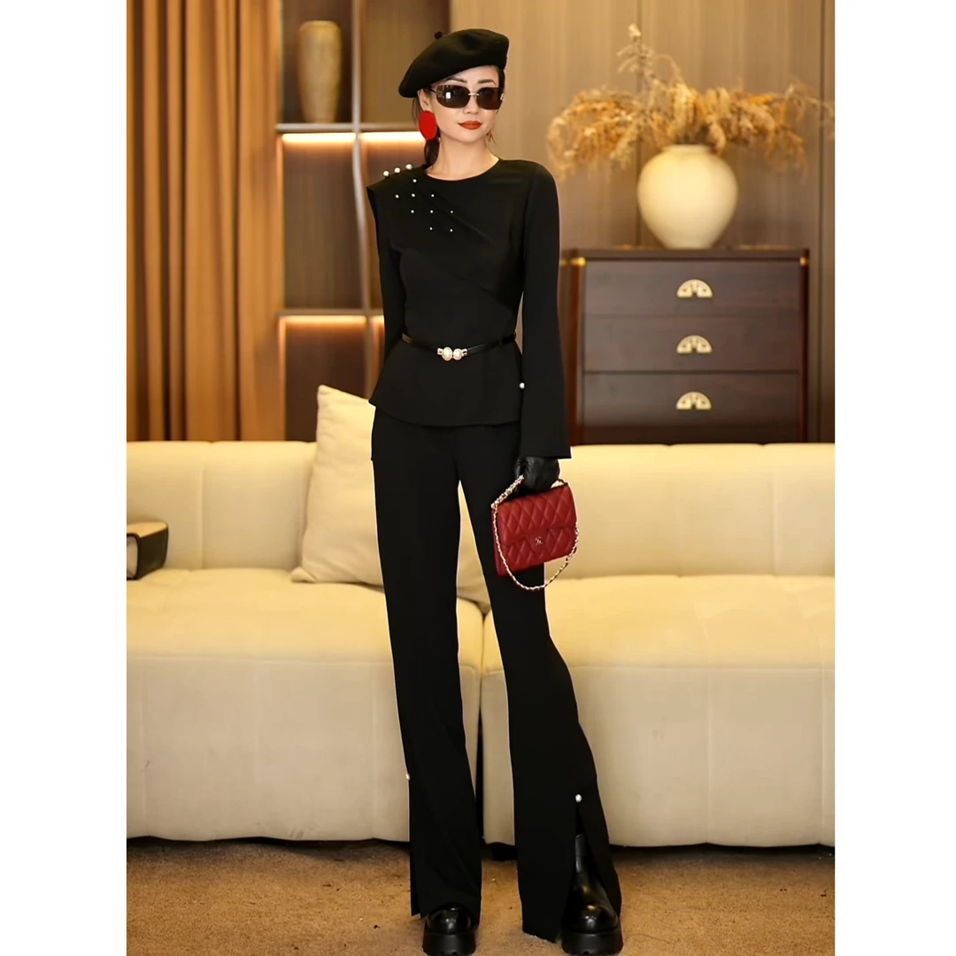 【榕悦】黑色钉珠收腰上衣开叉微喇裤套装气场全开-RL0680+RL0681