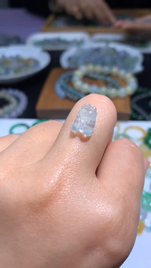 未镶嵌定制翡翠毛货