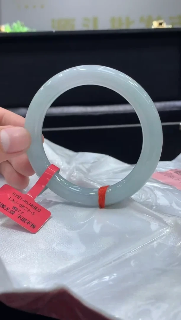 未镶嵌手镯翡翠翡翠手镯