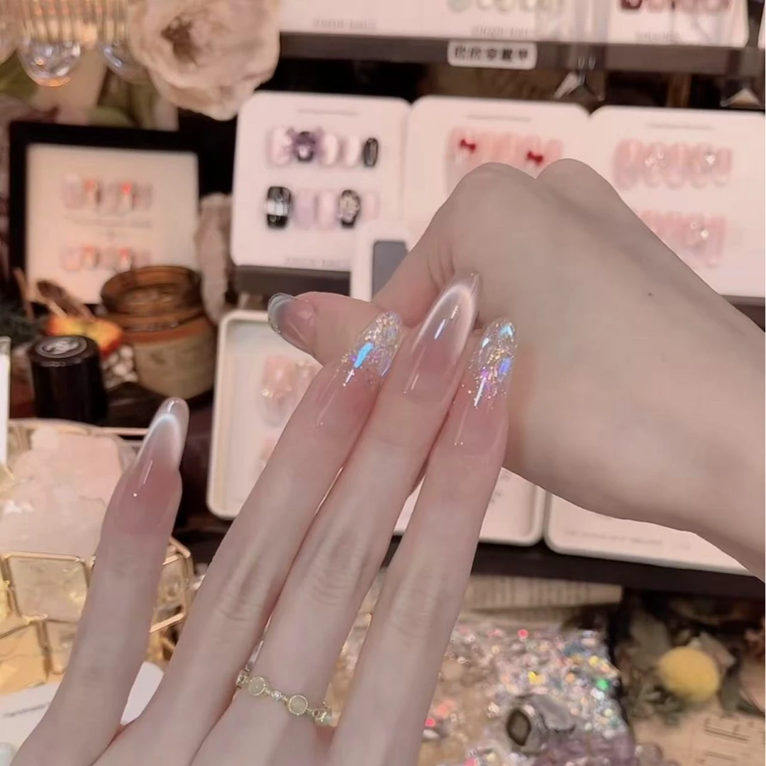 【魔法精灵】夏季裸色渐变猫眼新款手工穿戴甲中长款爆闪亮片美甲贴