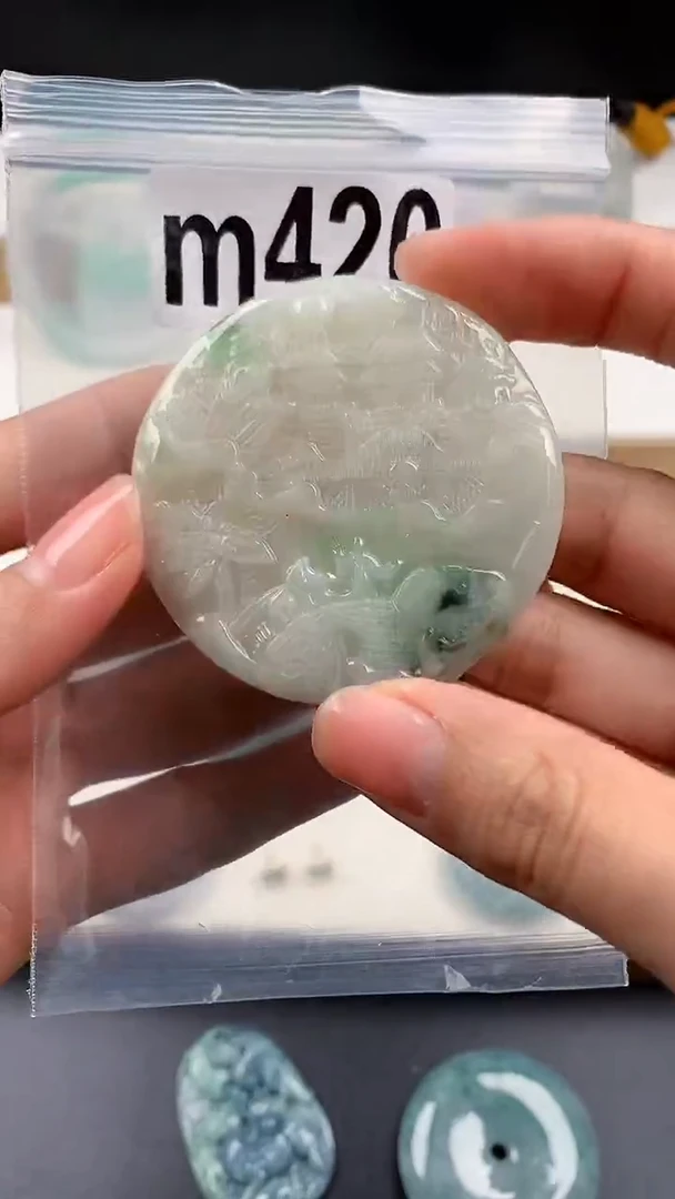 颈饰未镶嵌翡翠天然翡翠吊坠挂件