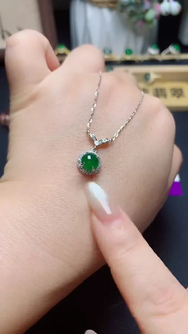 翡翠戒指银S925镶嵌天然翡翠A货s925银镶