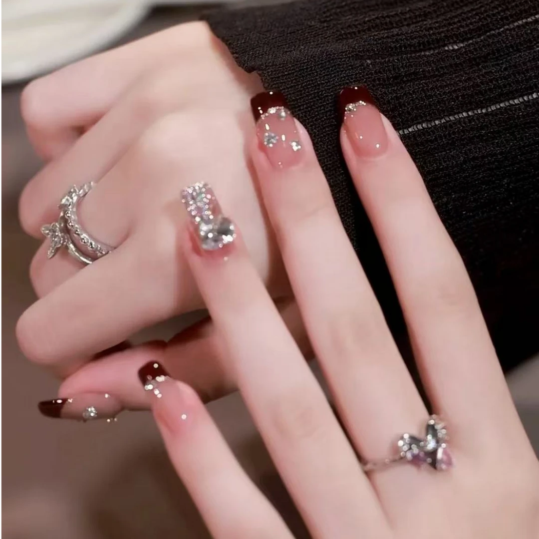 YUEMＵ花开富贵高级名媛简约大气显白红色法式巨闪华子钻手工美甲