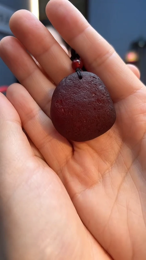 琥珀颈饰未镶嵌吊坠