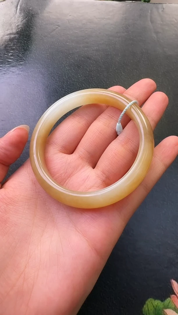 手链未镶嵌和田玉手镯