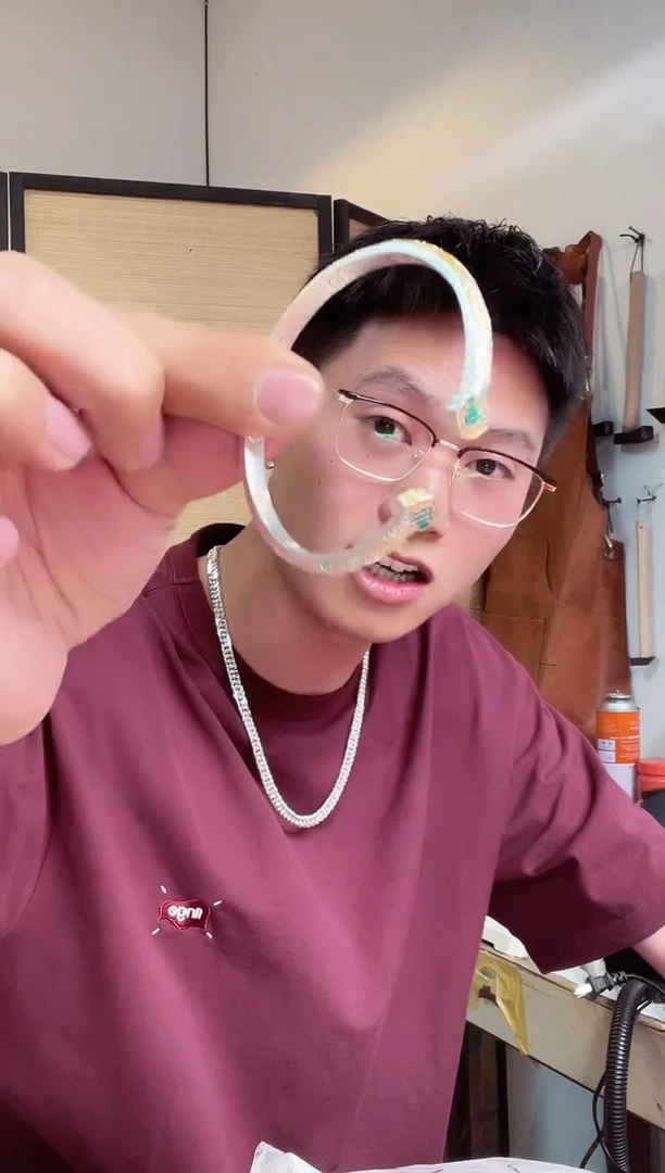 无足银手镯 fm/2008