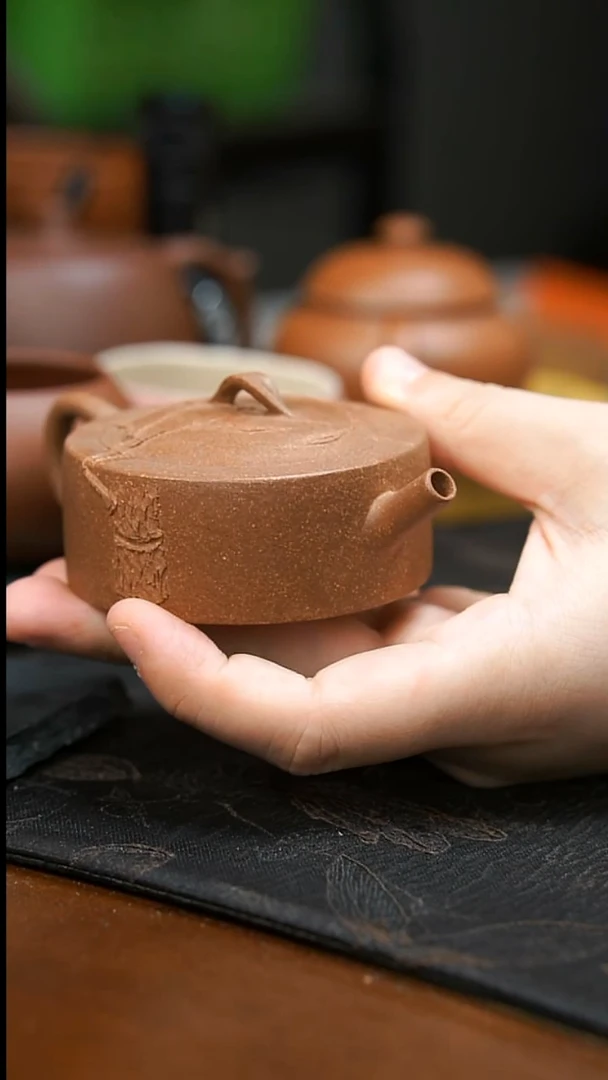 茶壶紫砂贴竹叶小壶