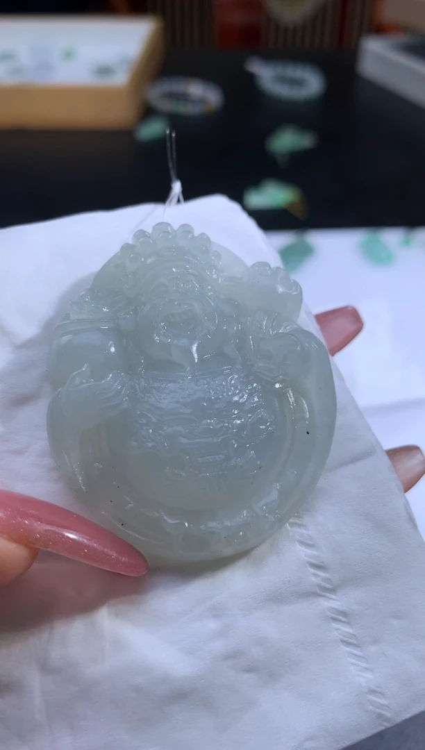 未镶嵌定制翡翠如**来翡翠