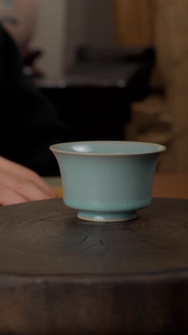 仿古卷足马蹄杯 证书礼盒