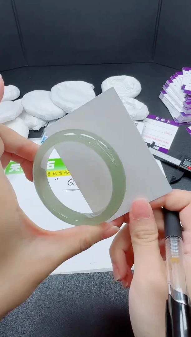 石英质玉手镯未镶嵌040-5455