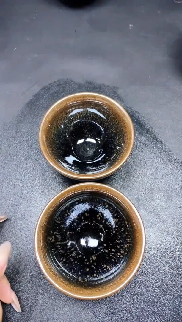 茶盏18微瑕两只