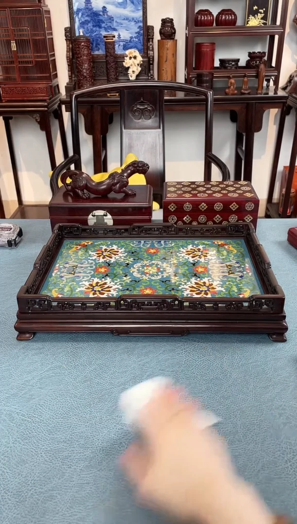 红酸枝木类成套家具景泰蓝文盘