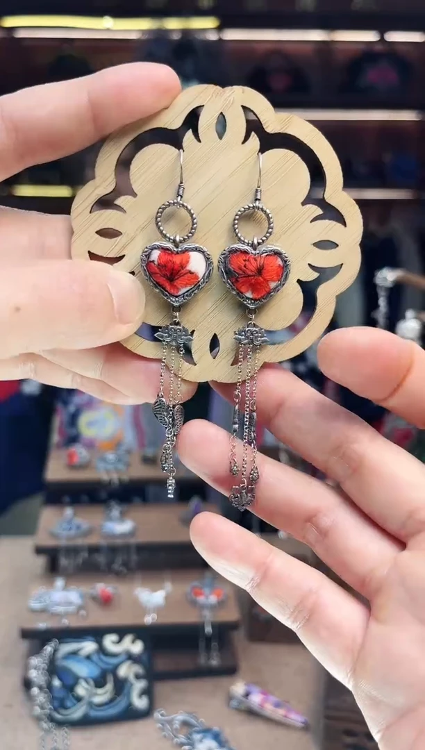 【闪购商品】织绣1608黔东南苗族刺绣