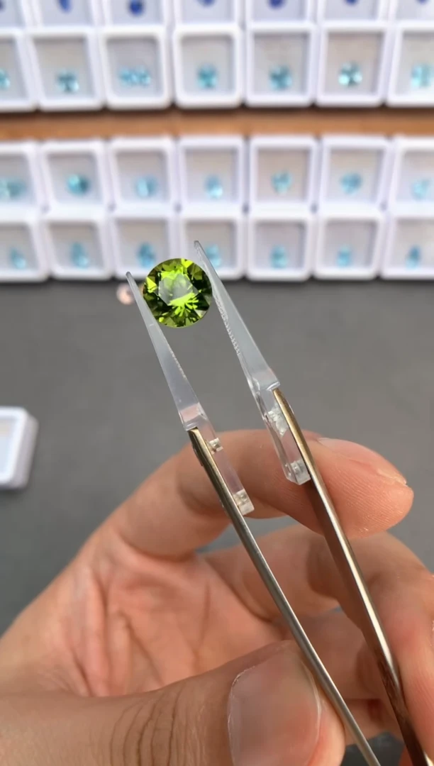 未镶嵌裸石定制橄榄石4.8ct 12032