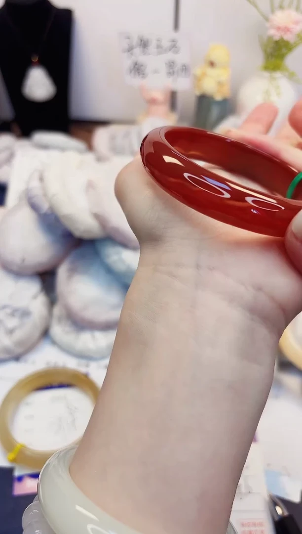 【闪购商品】石英质玉手镯未镶嵌203-玛瑙-圈口58