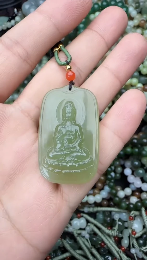 颈饰未镶嵌和田玉拍一发一