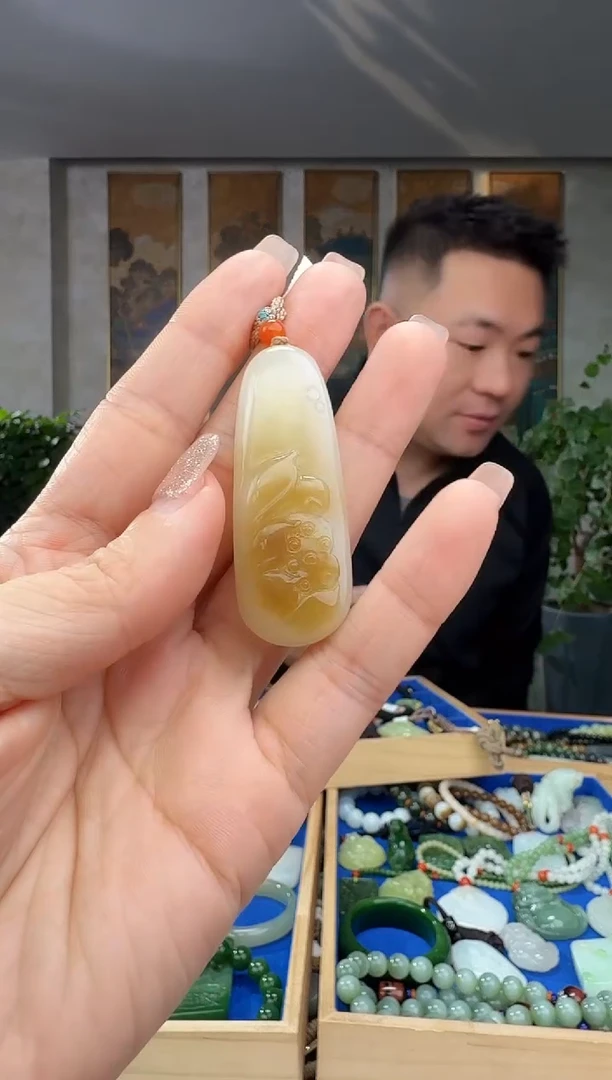 颈饰未镶嵌和田玉拍一发一