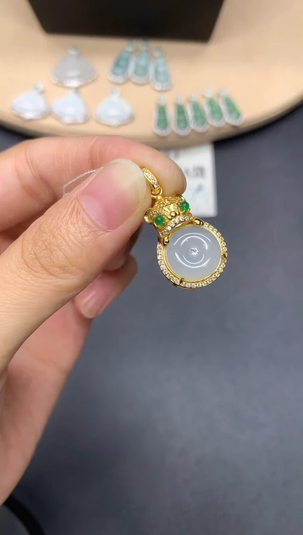 翡翠银S925镶嵌吊坠(不含链)平安扣【多样性发其一】