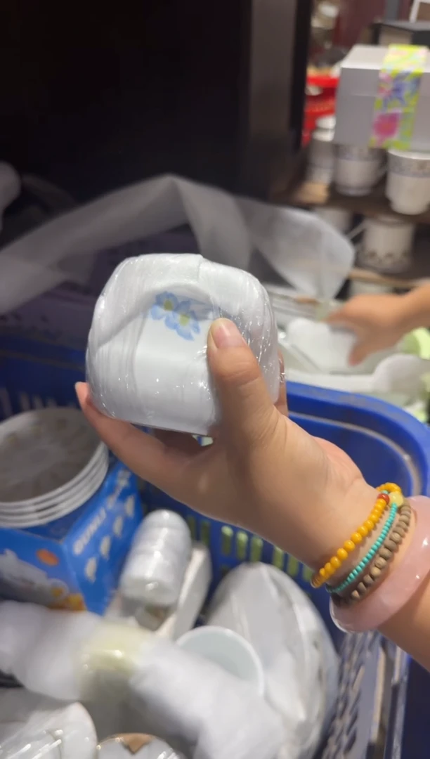 摆件茶叶罐微瑕请慎拍