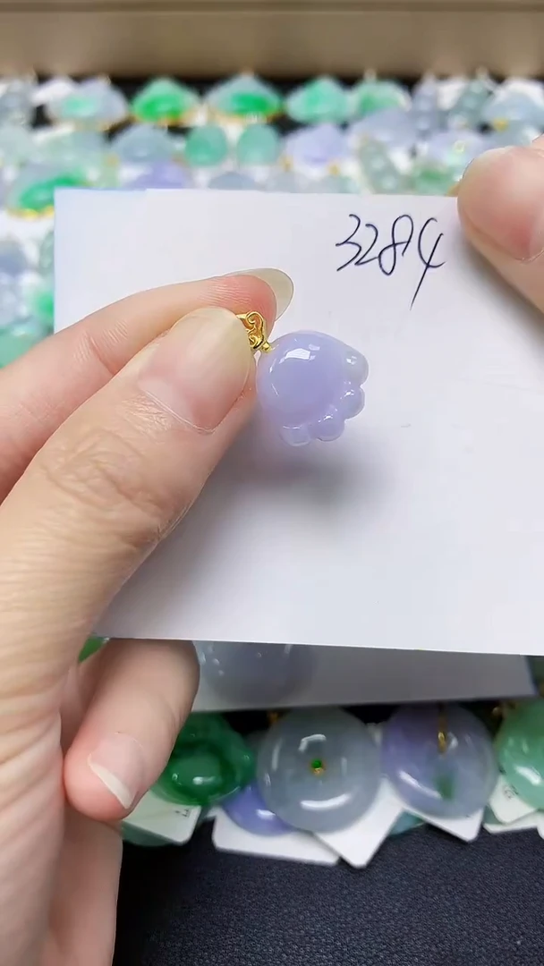 翡翠未镶嵌颈饰 天然缅甸翡翠A货
