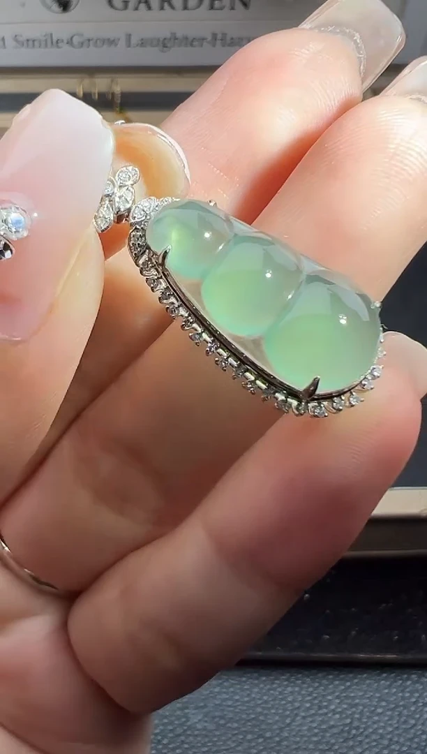 吊坠(不含链)18K金镶嵌翡翠勿拍