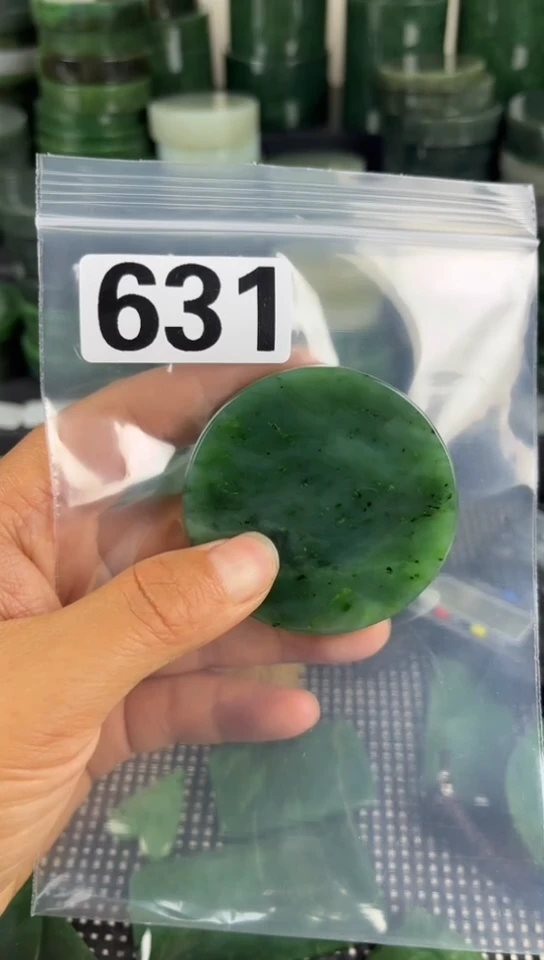 和田玉未镶嵌珠宝半成品镯芯