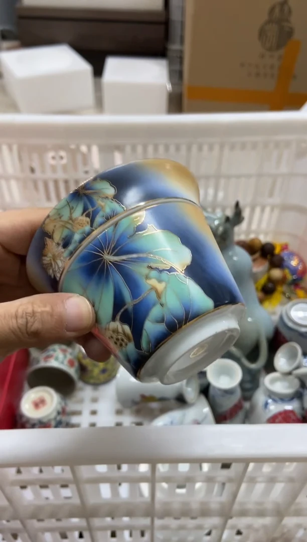 无运费险有瑕疵的摄影的产品有使用过的痕迹有点脏介意勿拍