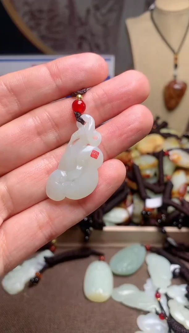 【闪购商品】和田玉颈饰未镶嵌1