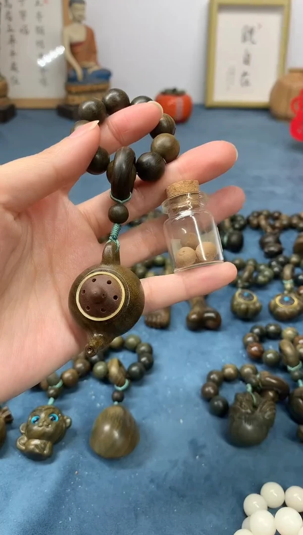 【闪购商品】维腊木（绿檀）把件把把壶香囊 送1瓶香丸