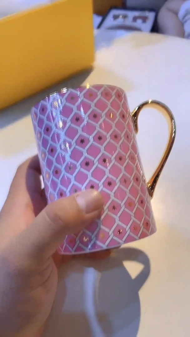 杯鸿辉家品牌瓷器，京东包邮！