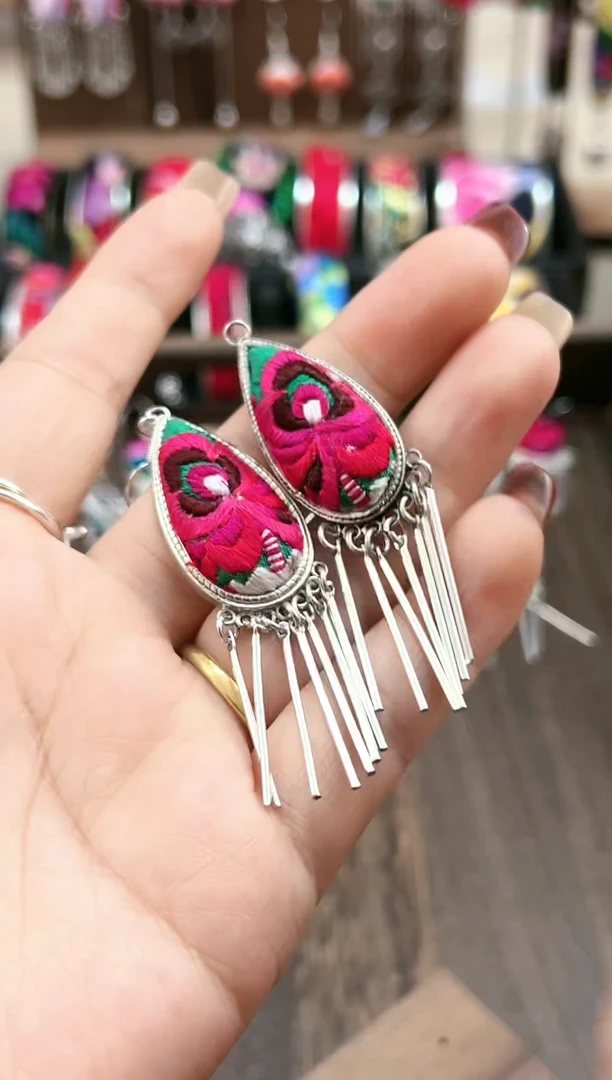 【闪购商品】织绣民族风老绣饰品266