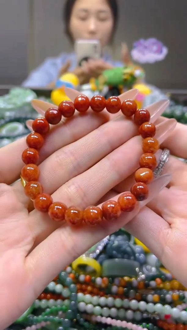 翡翠未镶嵌颈饰7MM/Z/翡翠A货，一件也是批发价