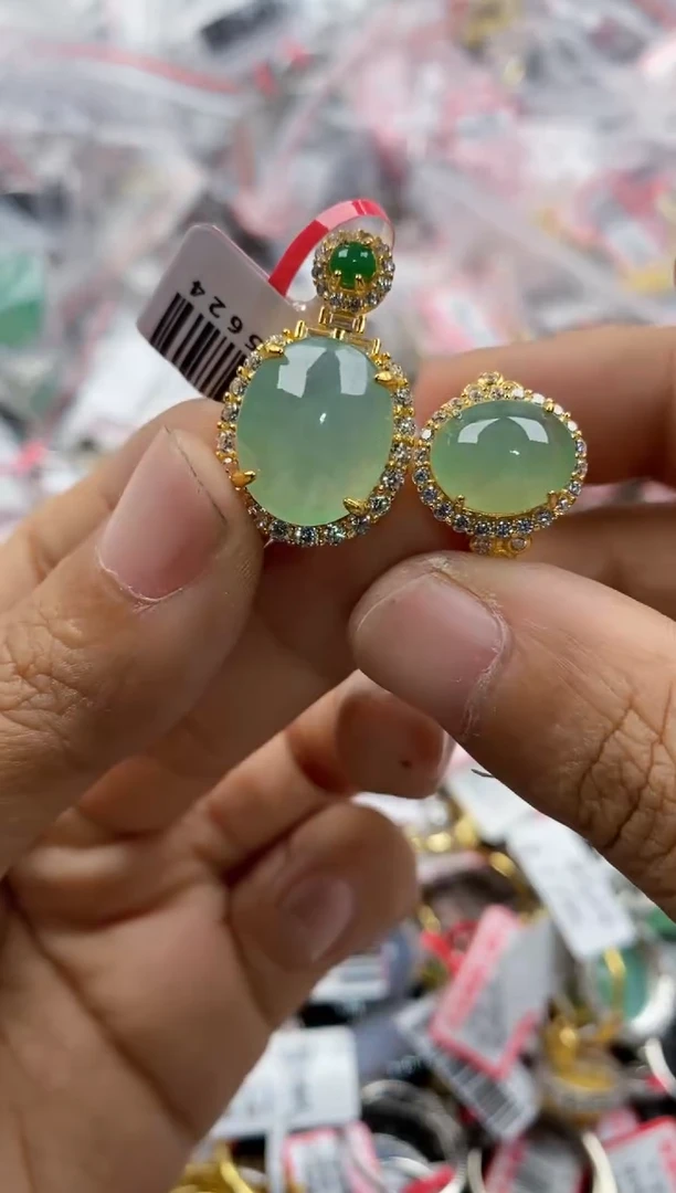 银S925镶嵌戒指翡翠10              3