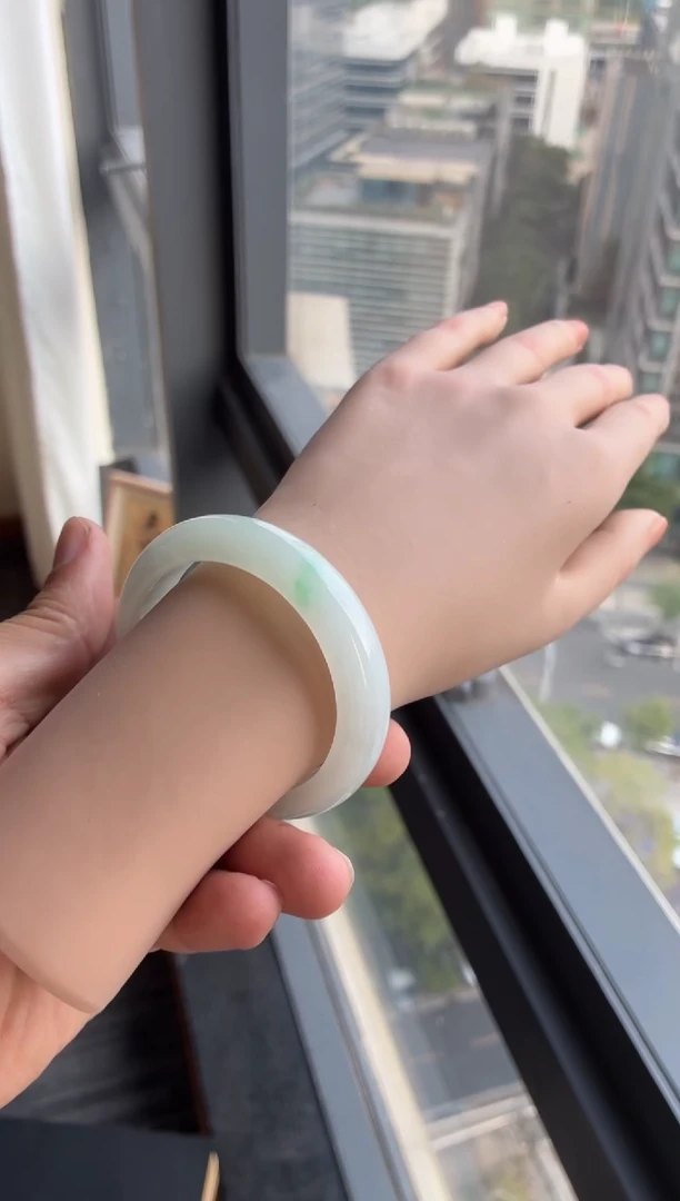 未镶嵌手镯翡翠45号52*12.5*8.8正圈