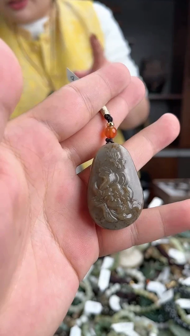 【闪购商品】和田玉颈饰未镶嵌多样性发货，一物一拍