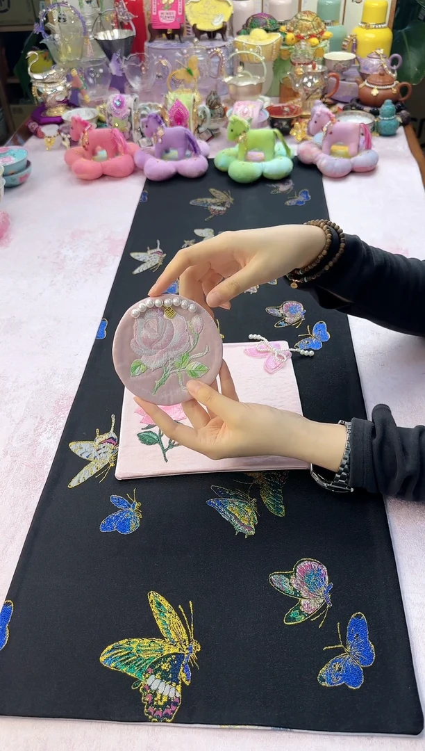 71 粉色玫瑰花小杯垫
