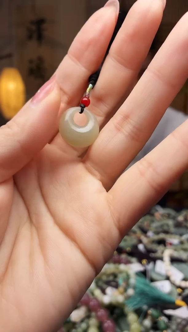 颈饰未镶嵌和田玉多样性发货，拍一发一