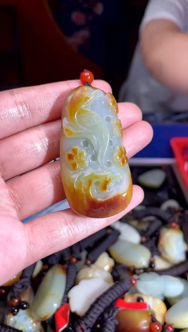 和田玉未镶嵌挂件1