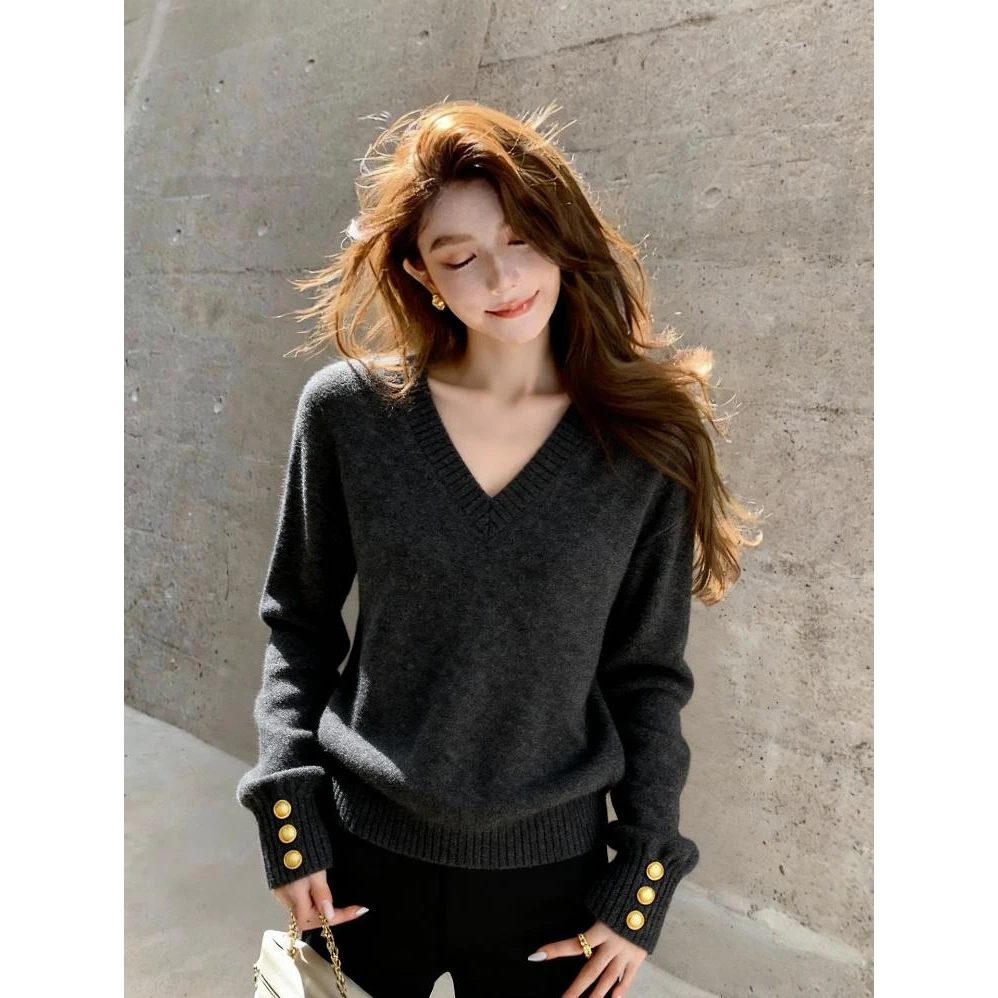 2025秋冬季韩系ins风时尚小众灰色针织衫V领宽松百搭打底长袖上衣