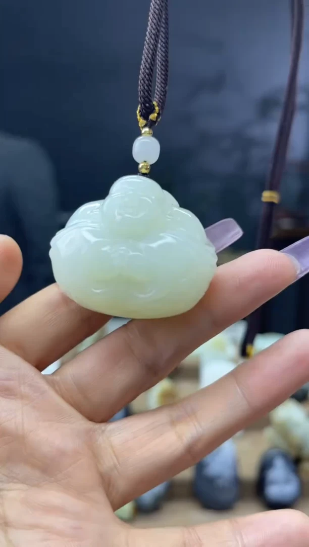 颈饰未镶嵌和田玉1