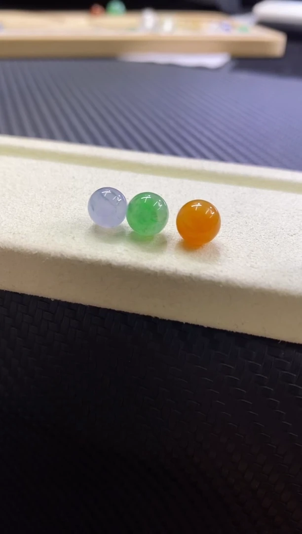 未镶嵌挂件翡翠韵*珠子 定金