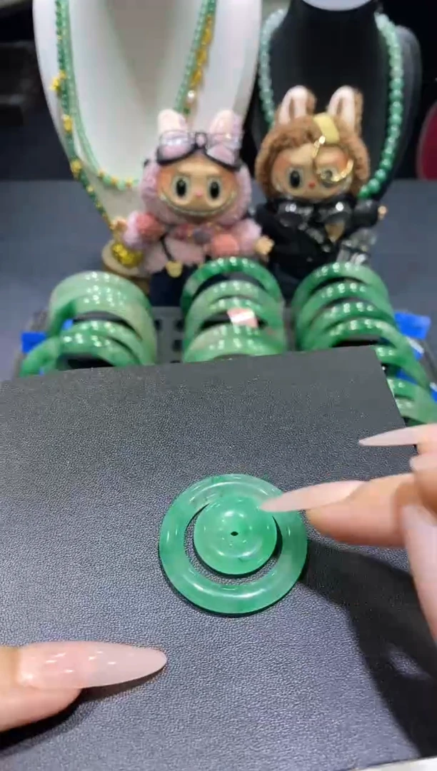 未镶嵌子母扣石英质玉1
