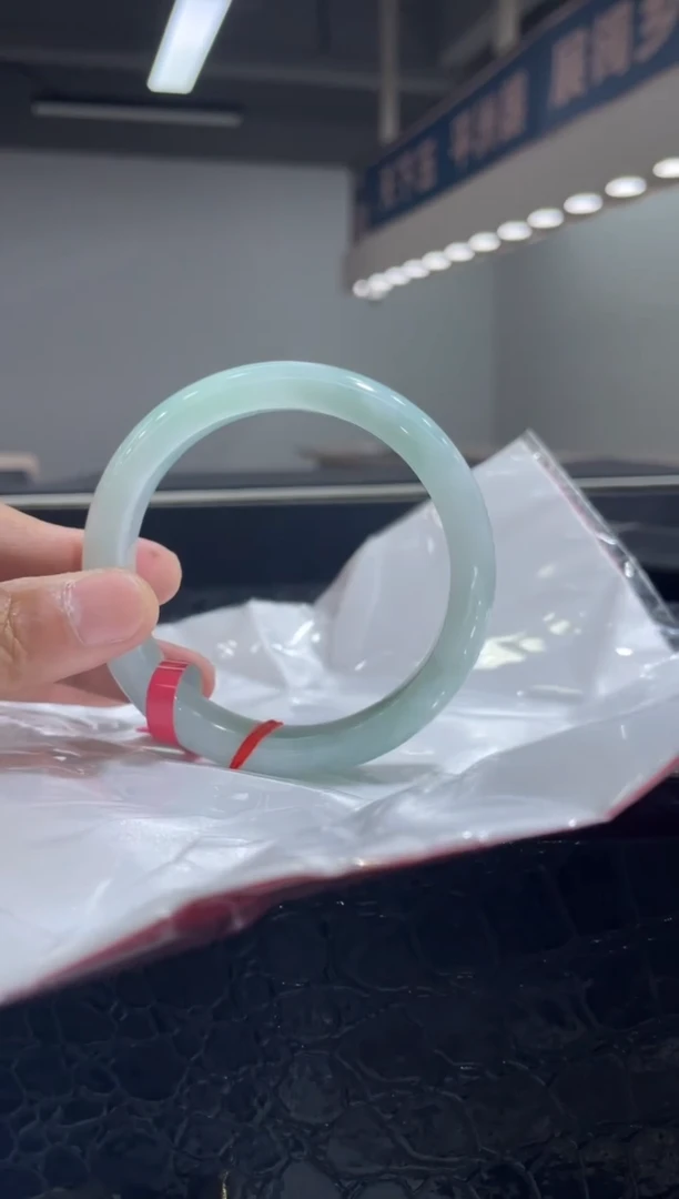 未镶嵌手镯翡翠6