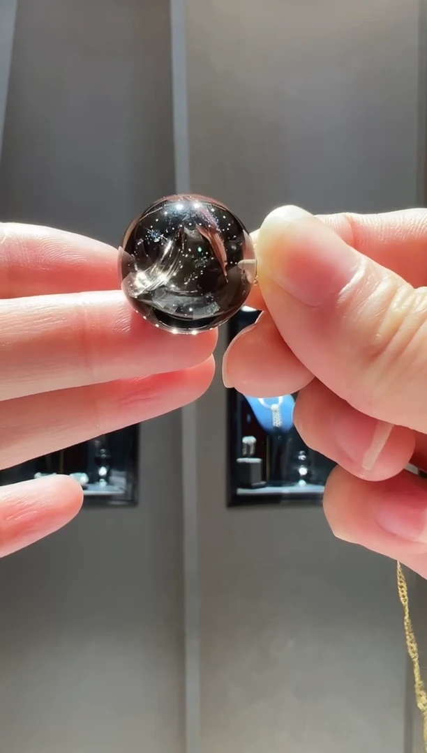 【闪购商品】水晶吊坠(赠链)未镶嵌33】     多样性发其一