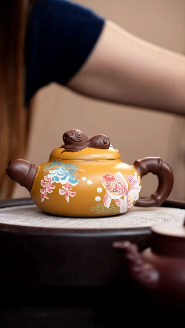 茶壶紫砂黄金段粉浆双鱼竹韵