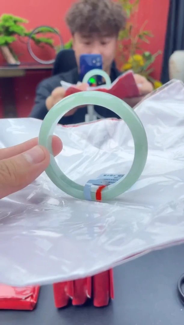 未镶嵌手镯翡翠6