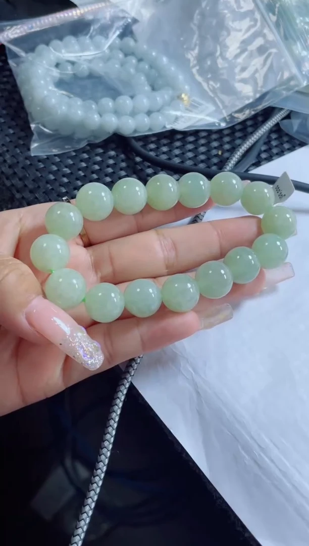 未镶嵌定制翡翠珠串