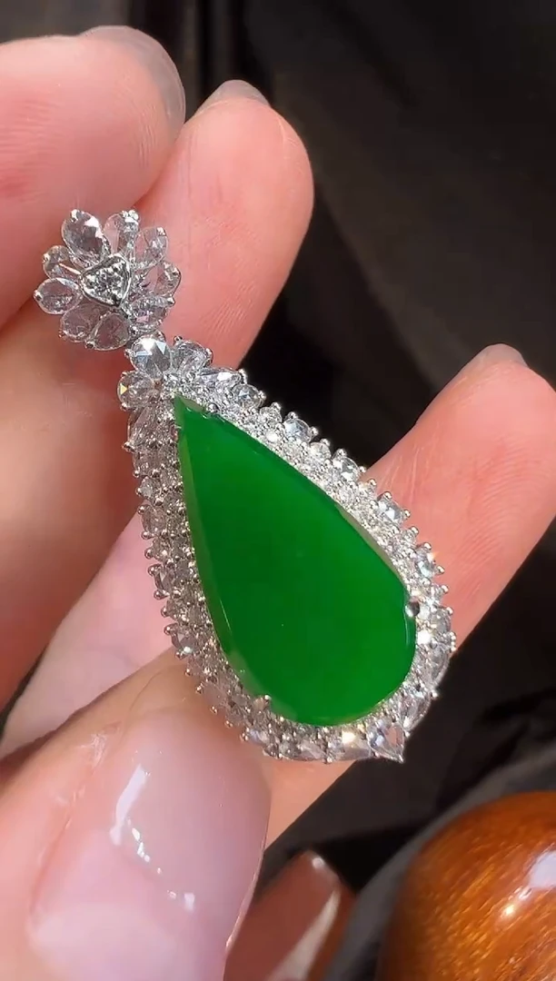 吊坠(不含链)18K金镶嵌翡翠L6吊坠