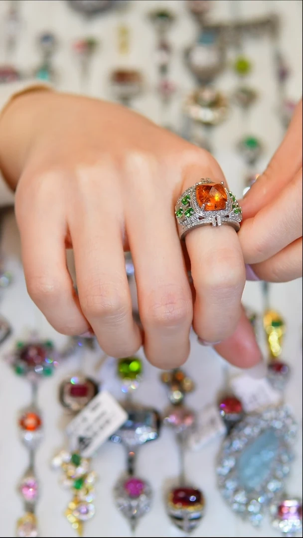 银S925镶嵌戒指定制石榴石天然芬达石戒指